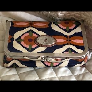 Fossil Key-per cosmetic case